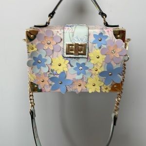 ALDO purse bought it but never used it.